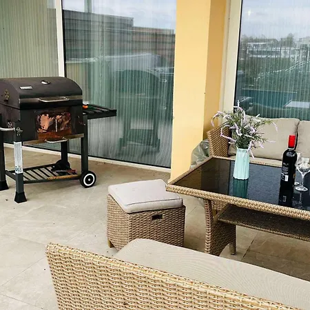 Luxury With Pool, Jacuzzi And Sea View Луксозна вила *