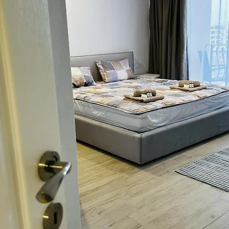 Луксозна вила Luxury With Pool, Jacuzzi And Sea View Лозенец